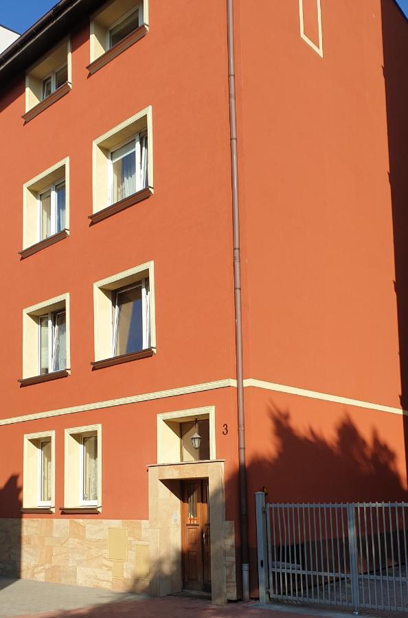 Апартаменты Apartament Debnicki Краков Экстерьер фото